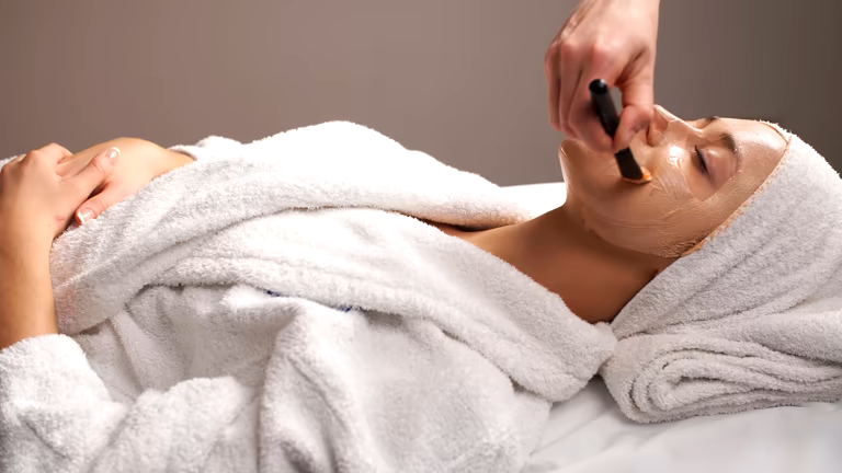 What Sets a Professional Beauty Salon Cheltenham Apart