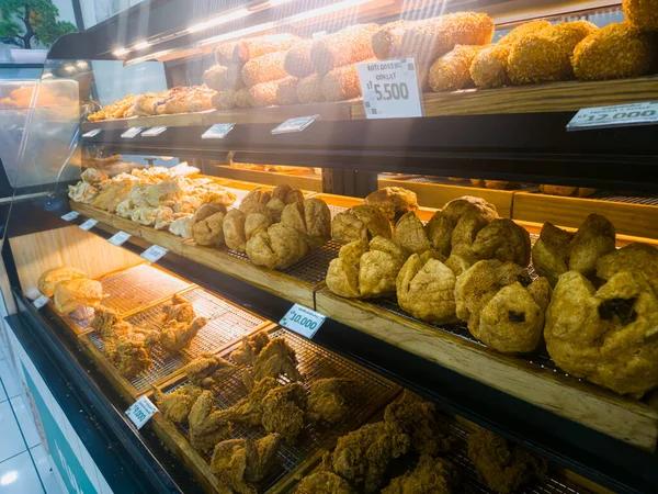 Choosing the Right Food Warmer Display for Your Kitchen