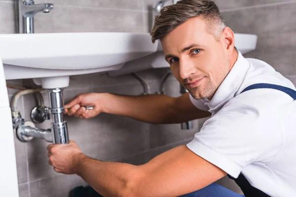 Expert Help When You Need plumbing service and repair