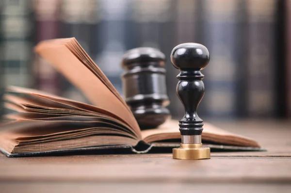 The Role of a Family Lawyer in Child Custody Disputes